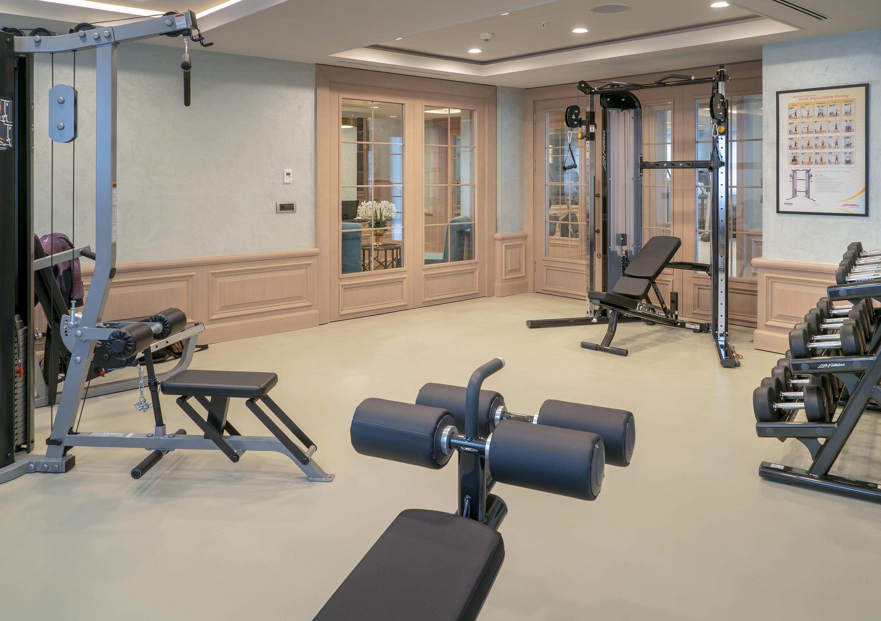 Millennium Istanbul Golden Horn Hotell Eksteriør bilde A home gym