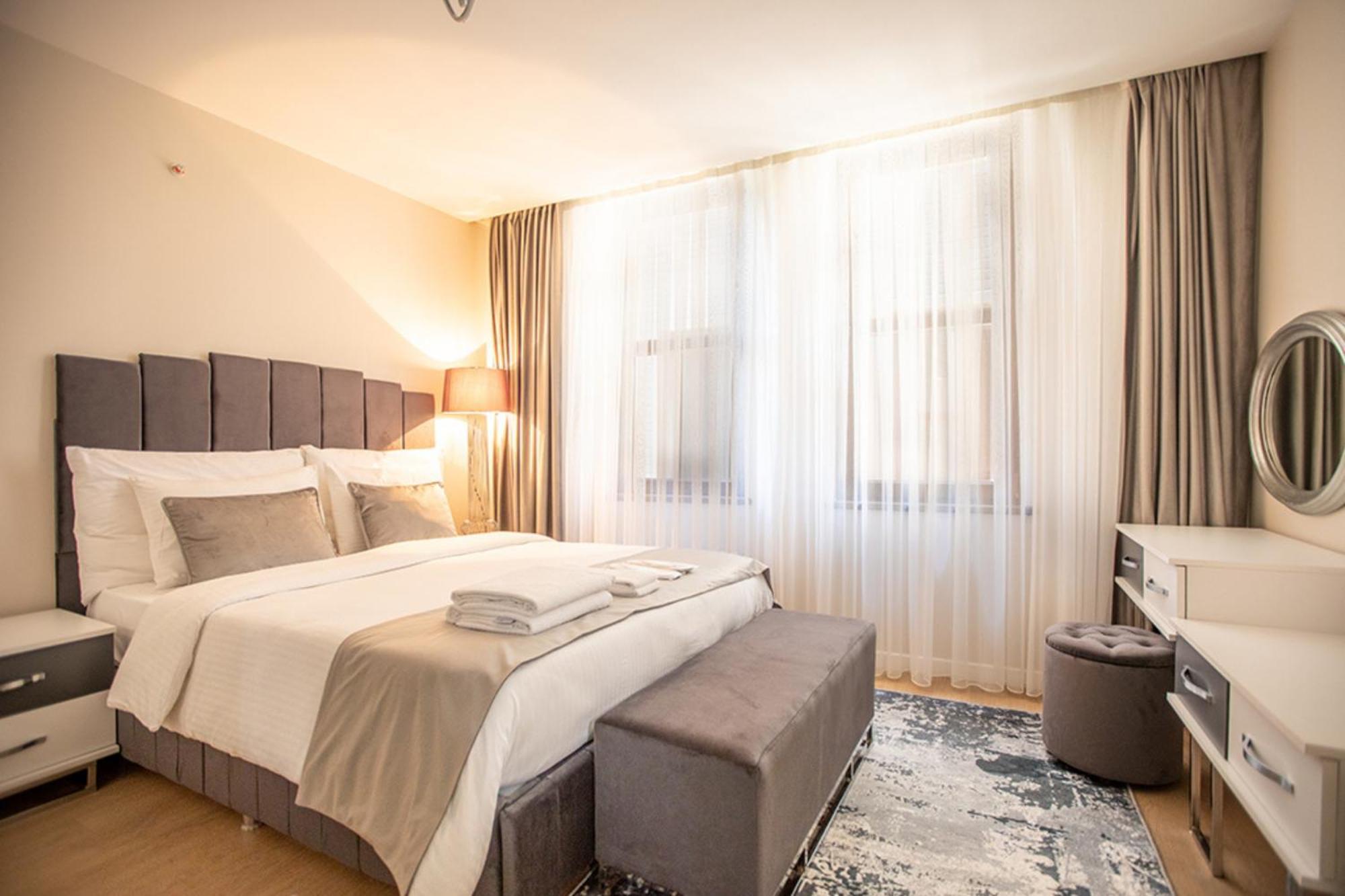 Millennium Istanbul Golden Horn Hotell Eksteriør bilde A bedroom at the hotel