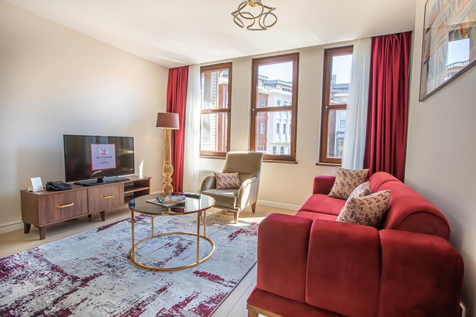 Millennium Istanbul Golden Horn Hotell Eksteriør bilde A living room in a serviced apartment in London