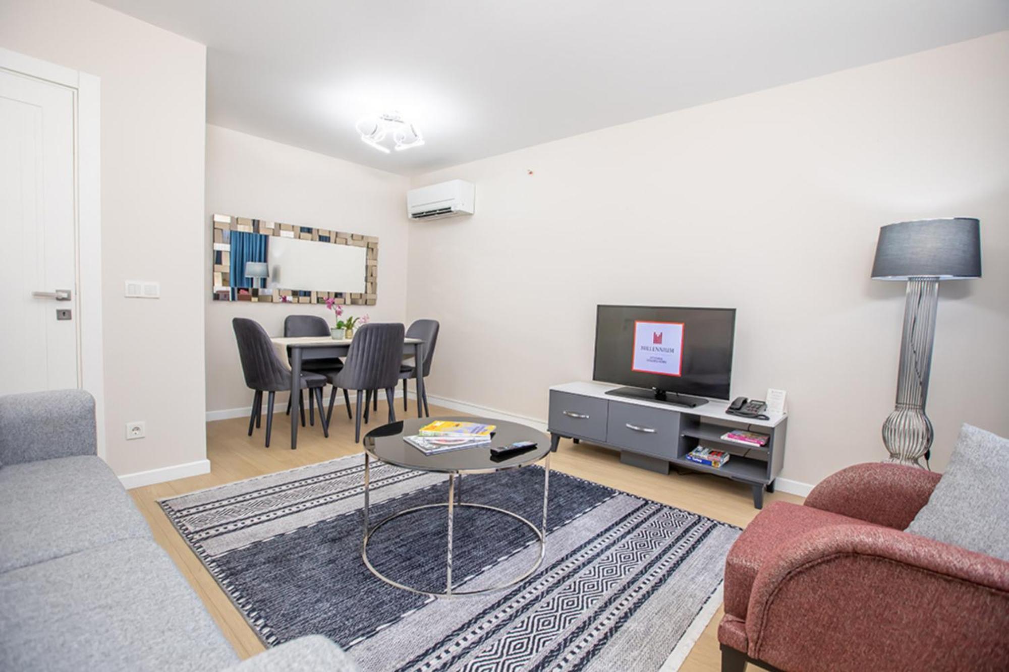 Millennium Istanbul Golden Horn Hotell Eksteriør bilde A staged living room